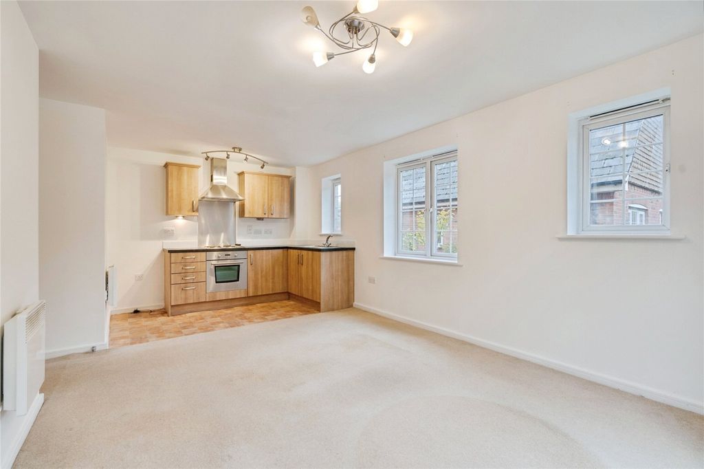 Property photo 2 of 20 Picture No. 35