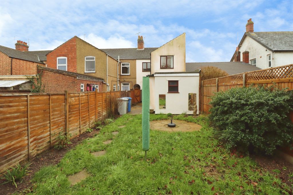 Property photo 2 of 20