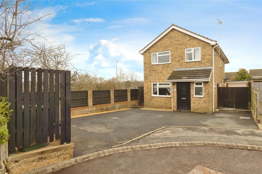 Property photo 1 of 17 Picture No. 01