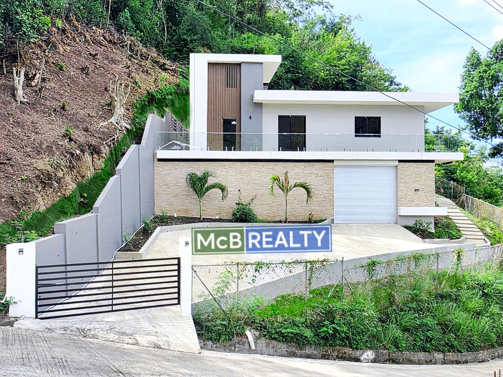 Property photo 1 of 32