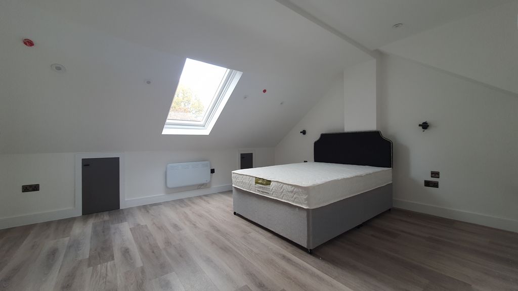 Property photo 3 of 13 Gallery