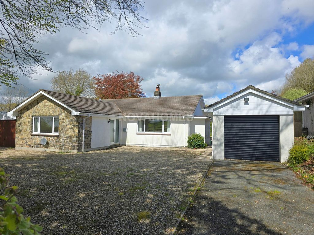 Property photo 1 of 32