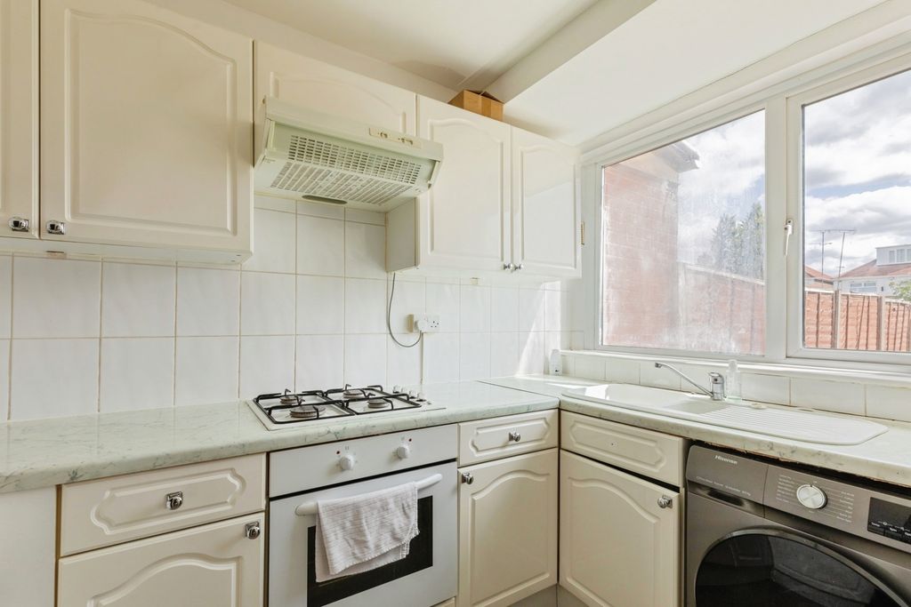 Property photo 2 of 20 Pbox-Img.Jpg