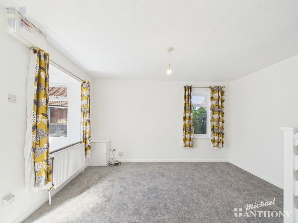 Property photo 3 of 9 F421B9121d8c43F0A7d25890F1859A19_100_Cam03218G0-Pr0993-Still001