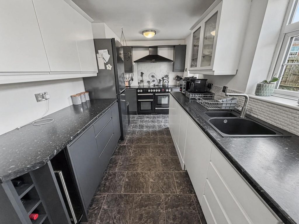 Property photo 3 of 16 Img_0836.Jpeg