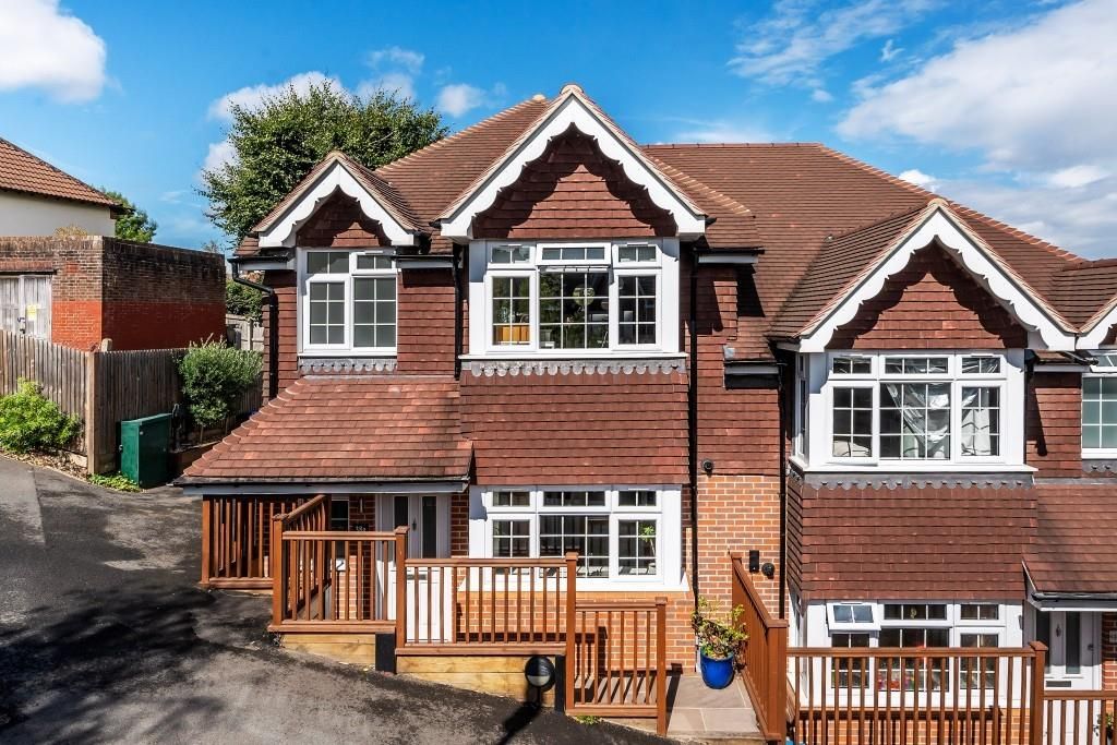 Property photo 1 of 22 38A-Nower-Road-28.Jpg