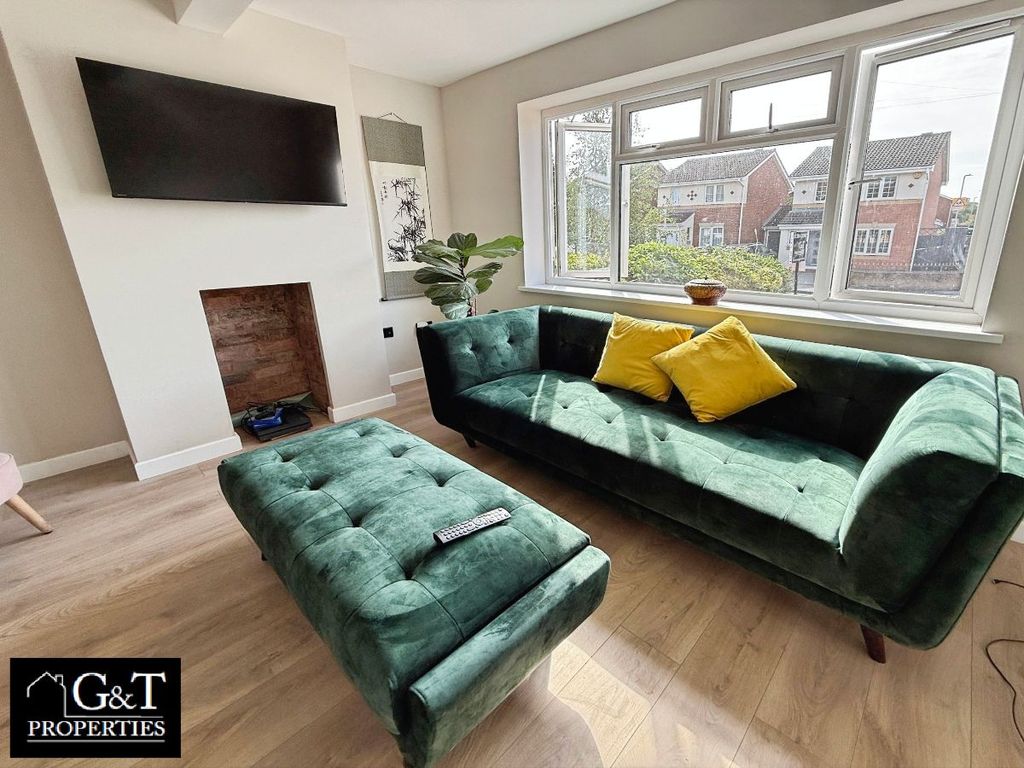 Property photo 3 of 18 Reception Room