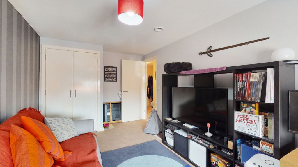 Property photo 3 of 15