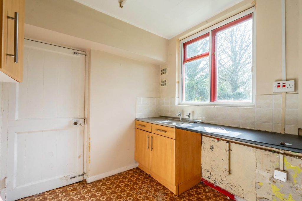 Property photo 3 of 10 Heslington Road  (2 Of 5).Jpg