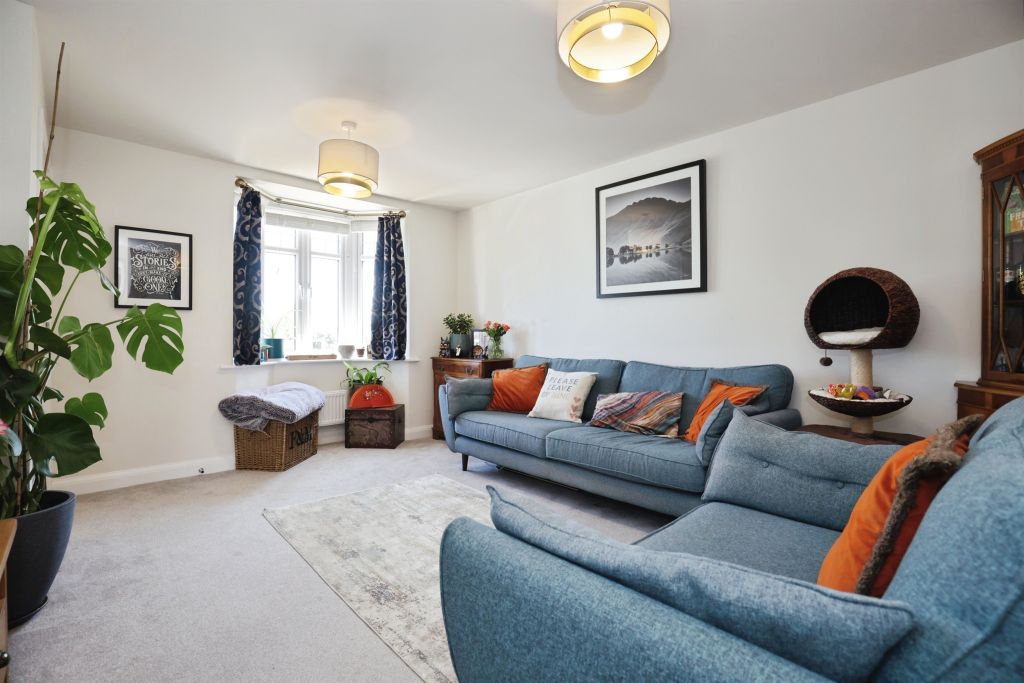 Property photo 2 of 17