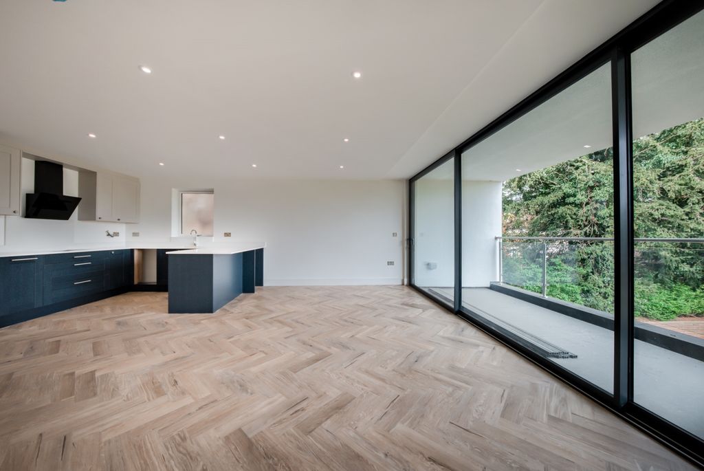 Property photo 2 of 22 Xt5A9512-Hdr(3)