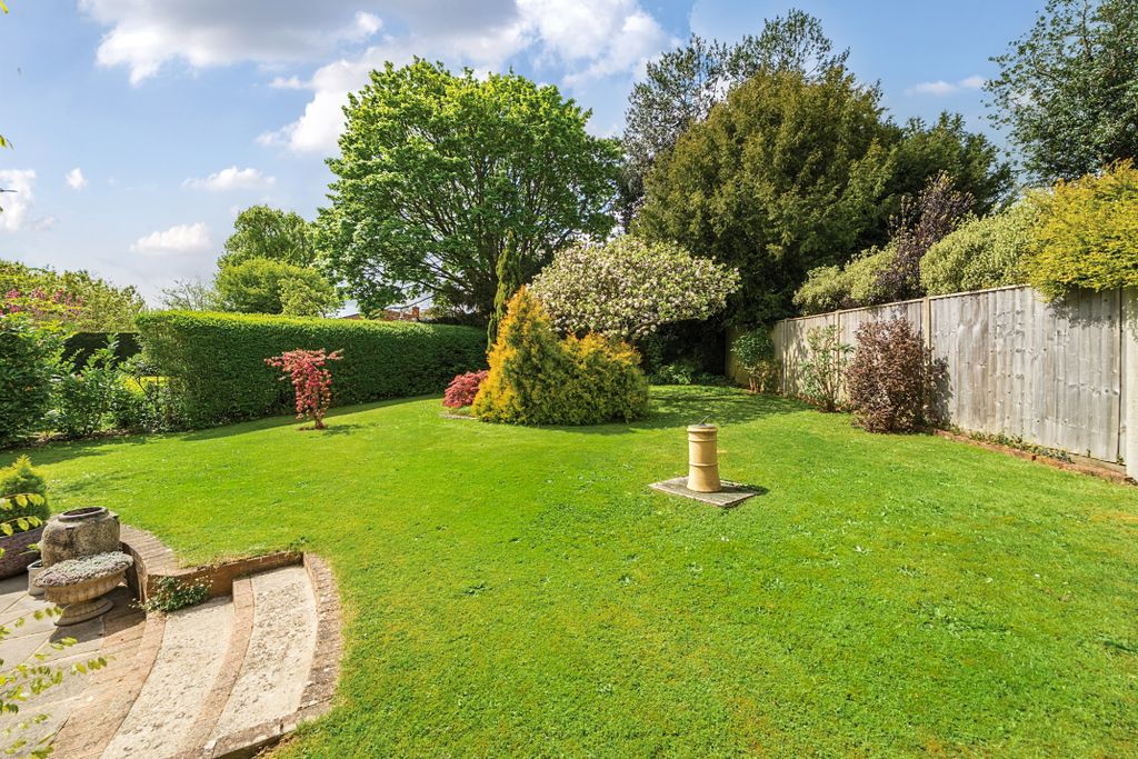 Property photo 3 of 19