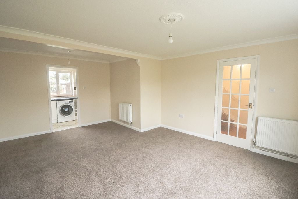 Property photo 3 of 11 Living Dining Room
