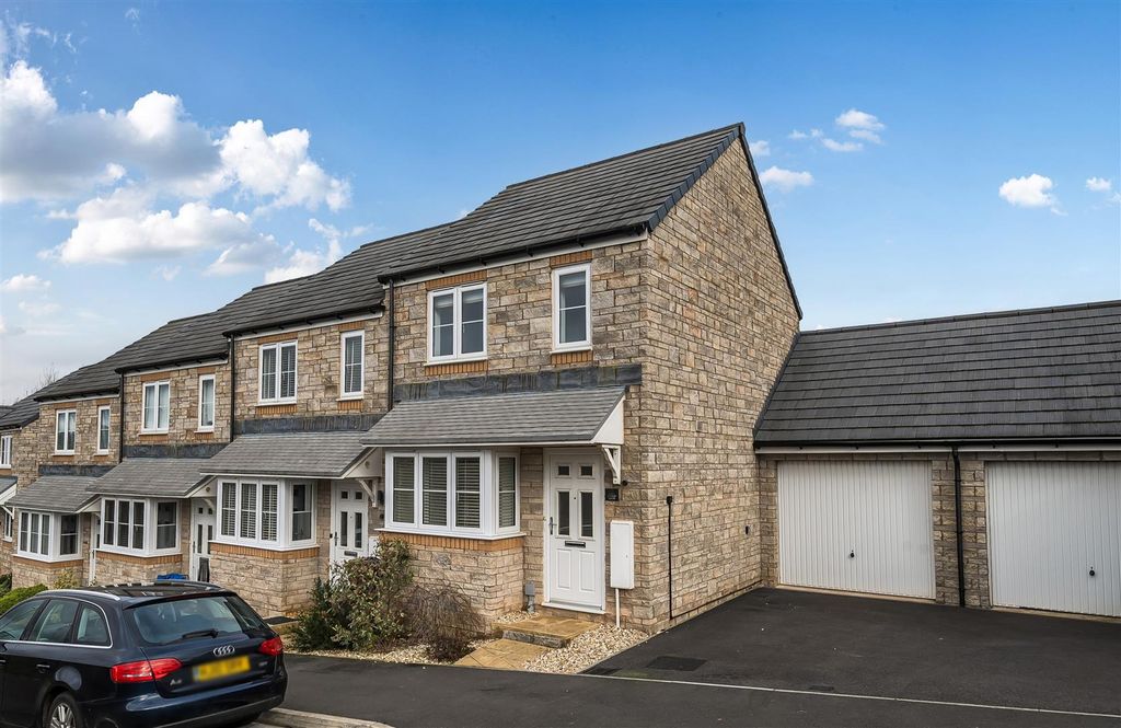 Property photo 1 of 22 1419083-21-6999B752837F4.Jpg