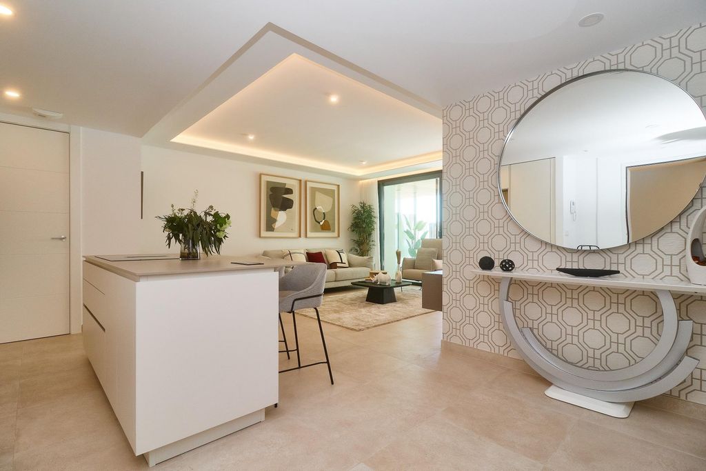Property photo 1 of 58