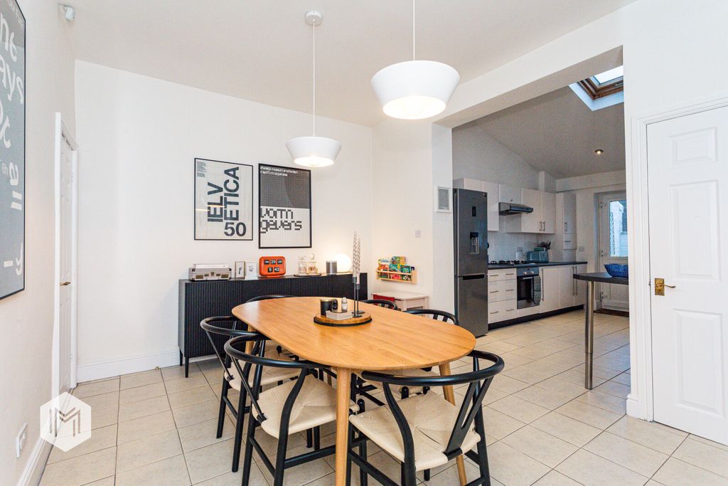 Property photo 3 of 27 Picture No. 64