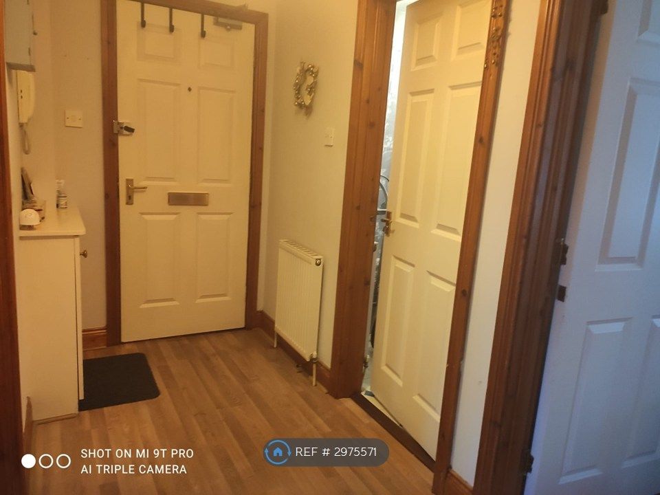 Property photo 3 of 14 Entrance