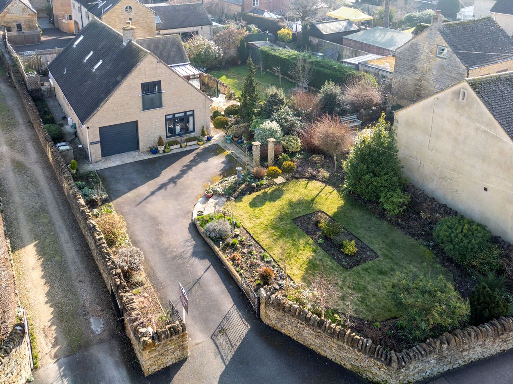 Property photo 1 of 31 Aerial Front