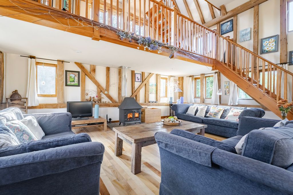 Property photo 3 of 29