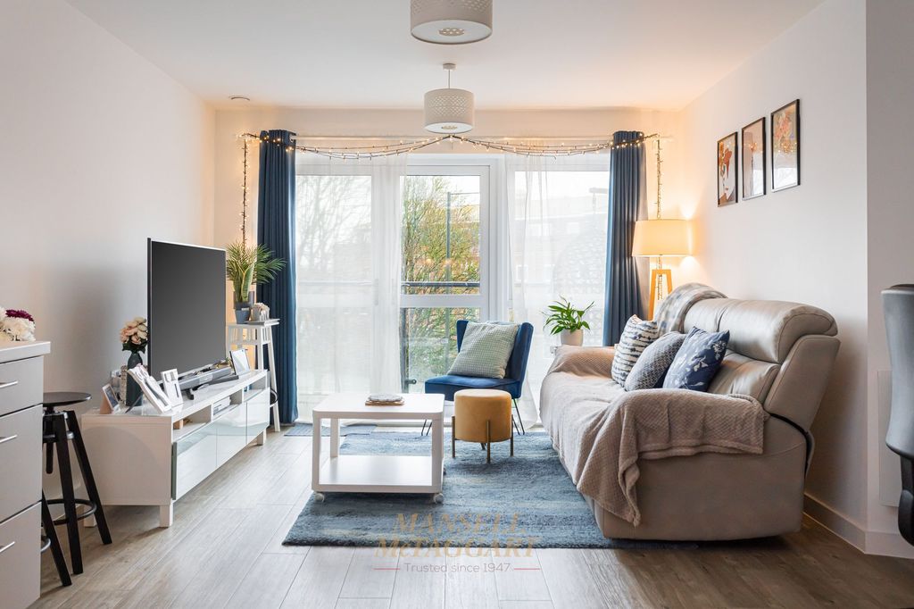 Property photo 2 of 16