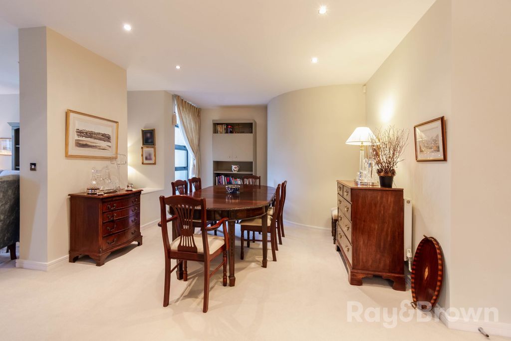 Property photo 3 of 67