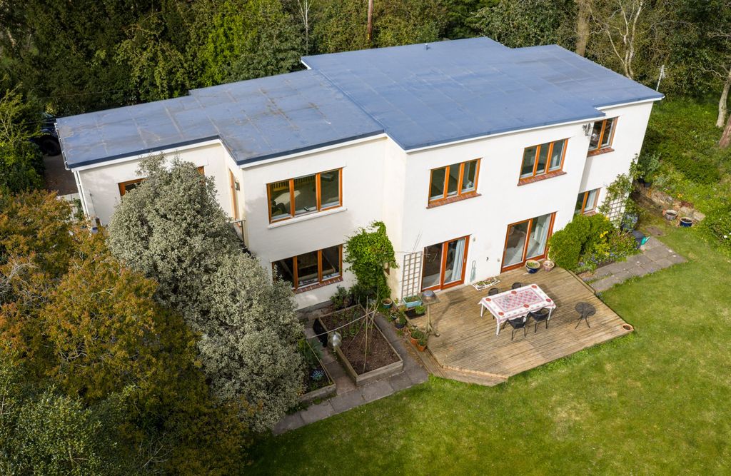 Property photo 1 of 40