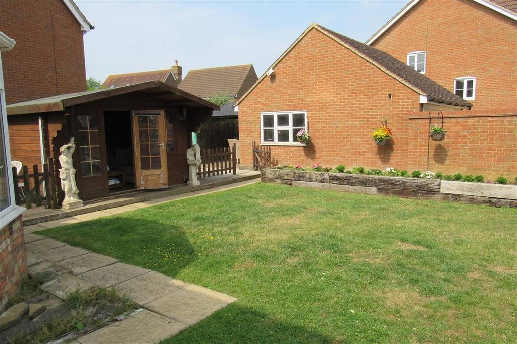 Property photo 2 of 35