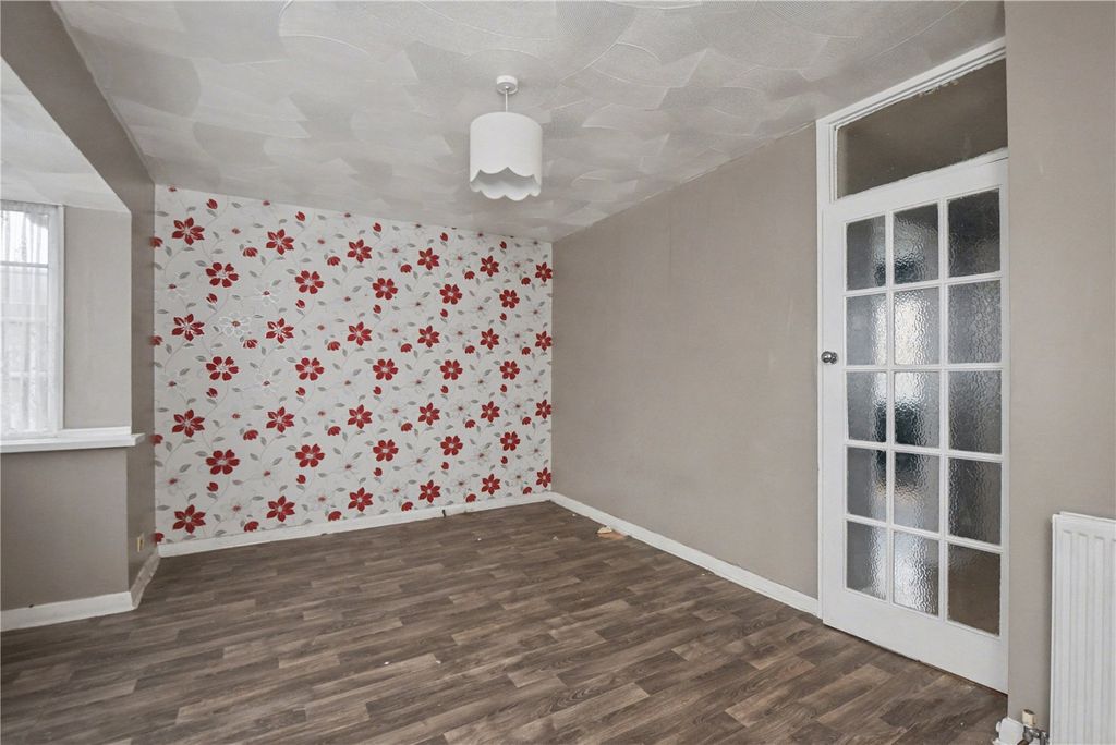 Property photo 3 of 9 Picture No. 10