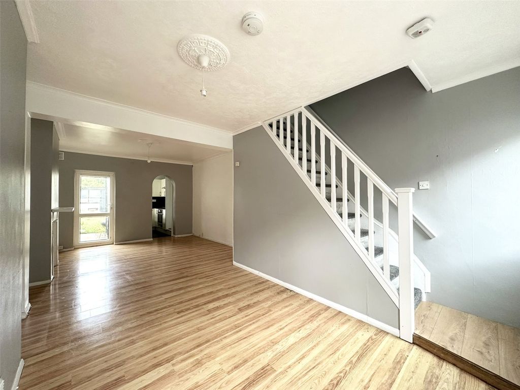 Property photo 1 of 16 Living Room