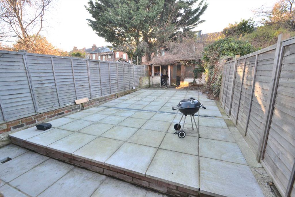 Property photo 3 of 8