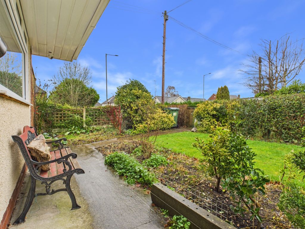 Property photo 3 of 25 Cam03729G0-Pr0222-Still034