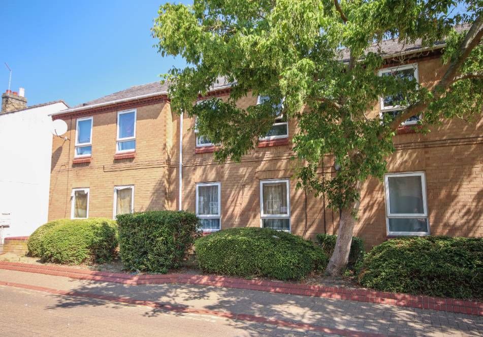 Property photo 1 of 9
