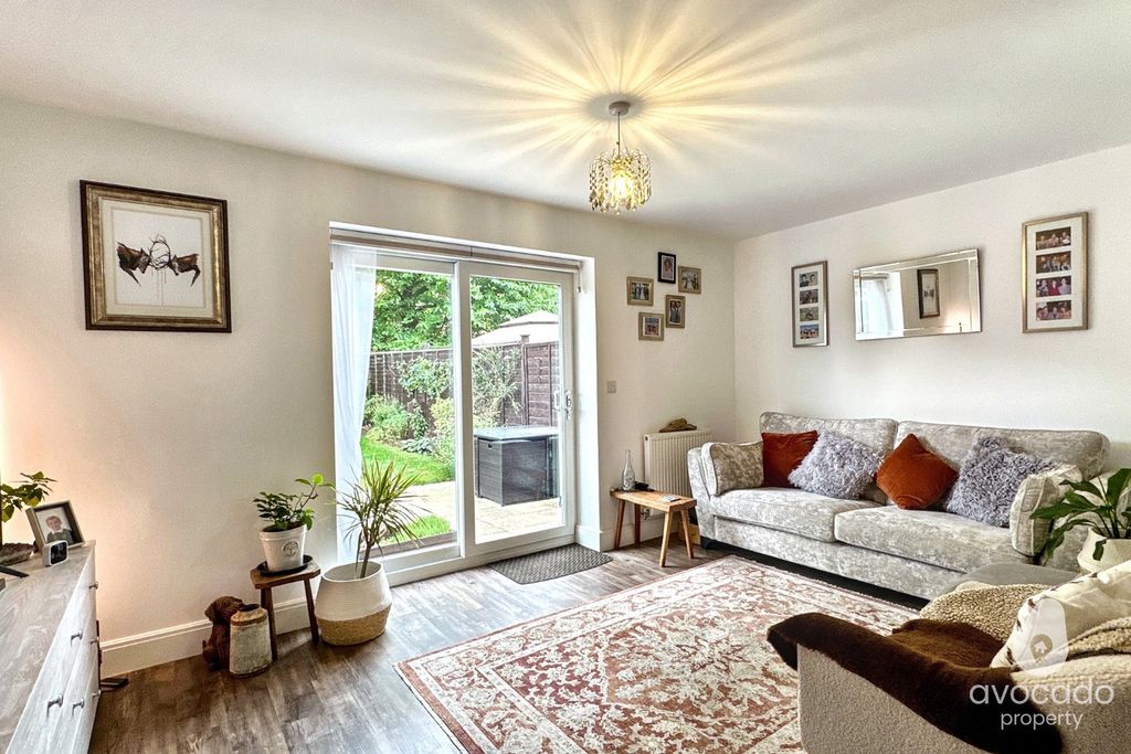 Property photo 3 of 14 4363226