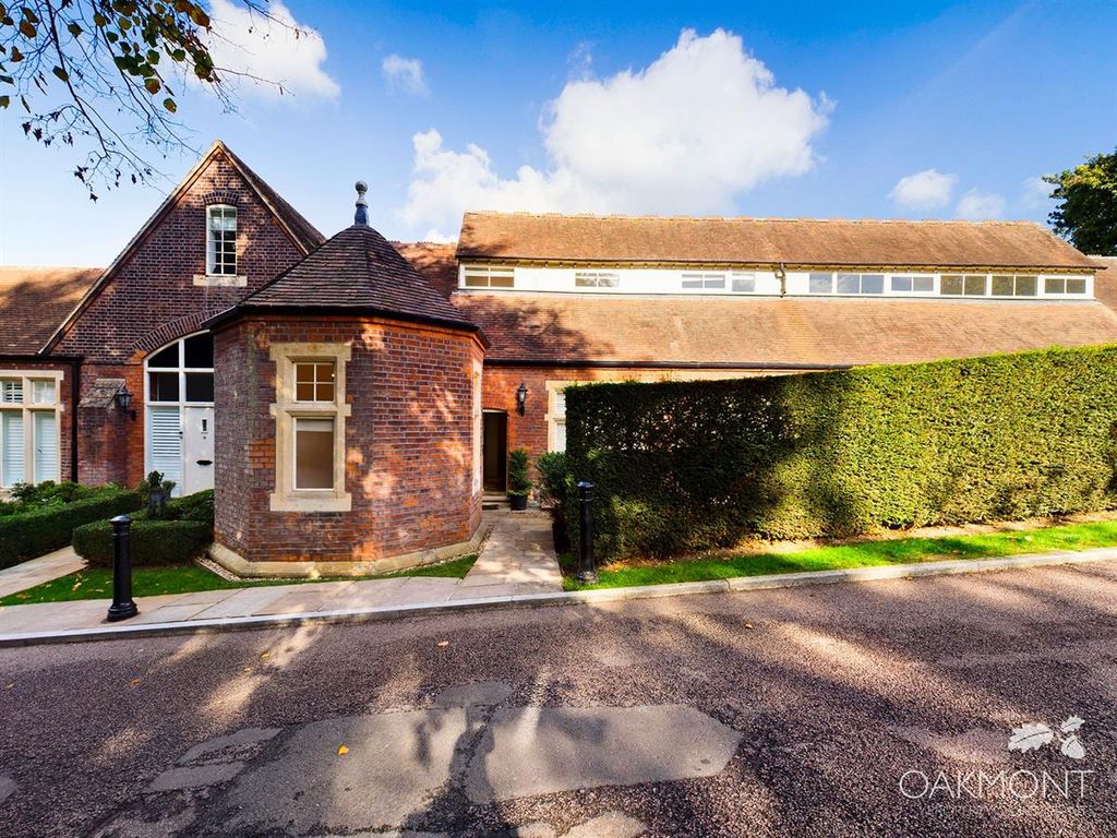 Property photo 2 of 18