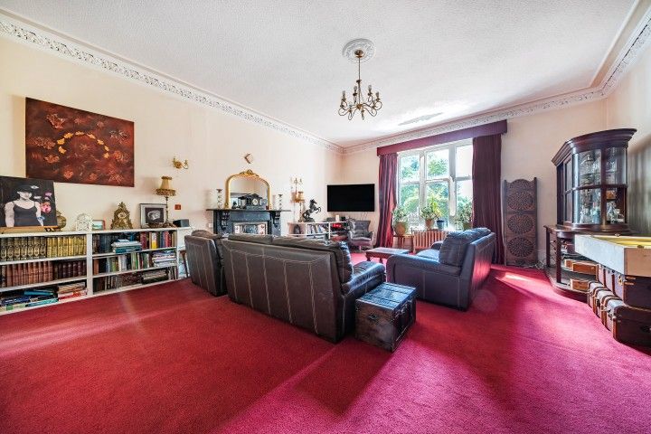 Property photo 3 of 26