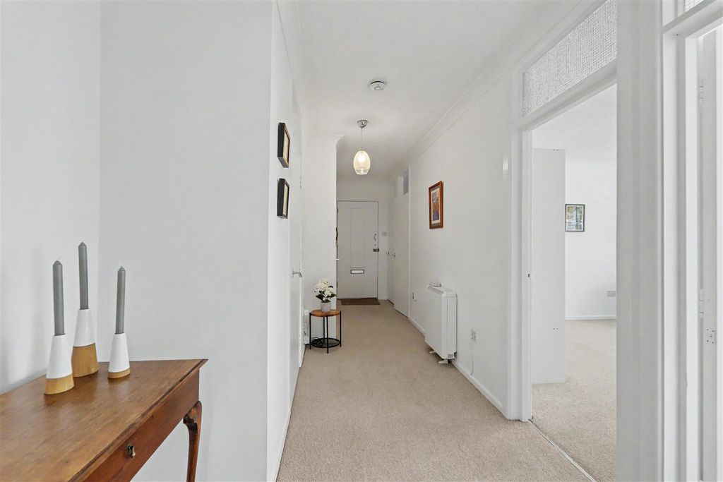 Property photo 3 of 16 Img_1777-Img_1779.Jpg