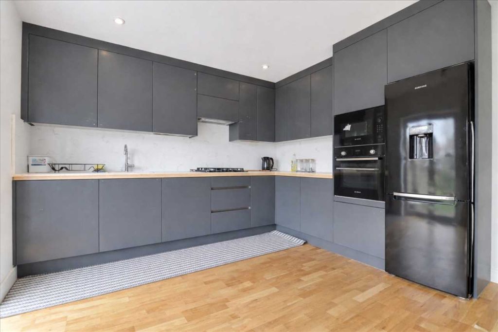 Property photo 1 of 3 Main Picture