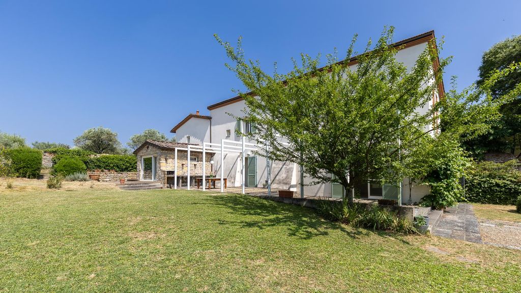 Property photo 2 of 30 Image