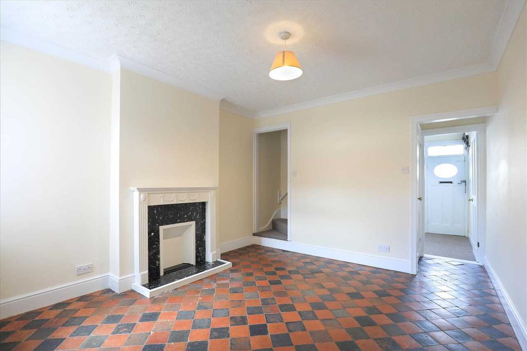 Property photo 3 of 9 Dining Room