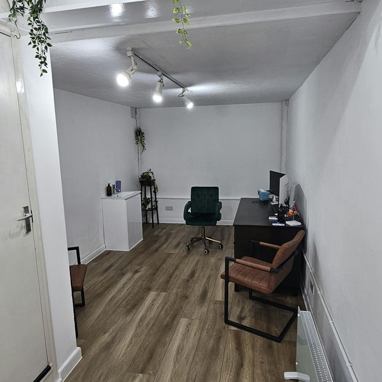 Property photo 2 of 5 20251020_103754_Resized.Jpg