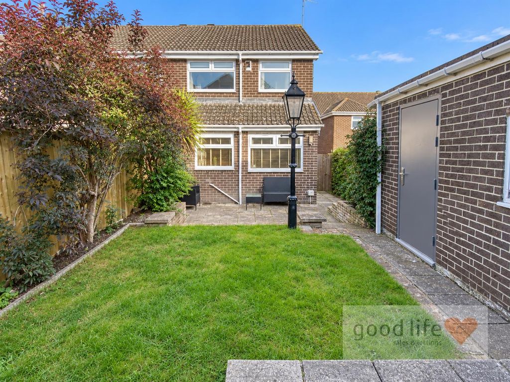 Property photo 3 of 14 20261002_202708263_Ios20 Southwold Terrace.Jpg