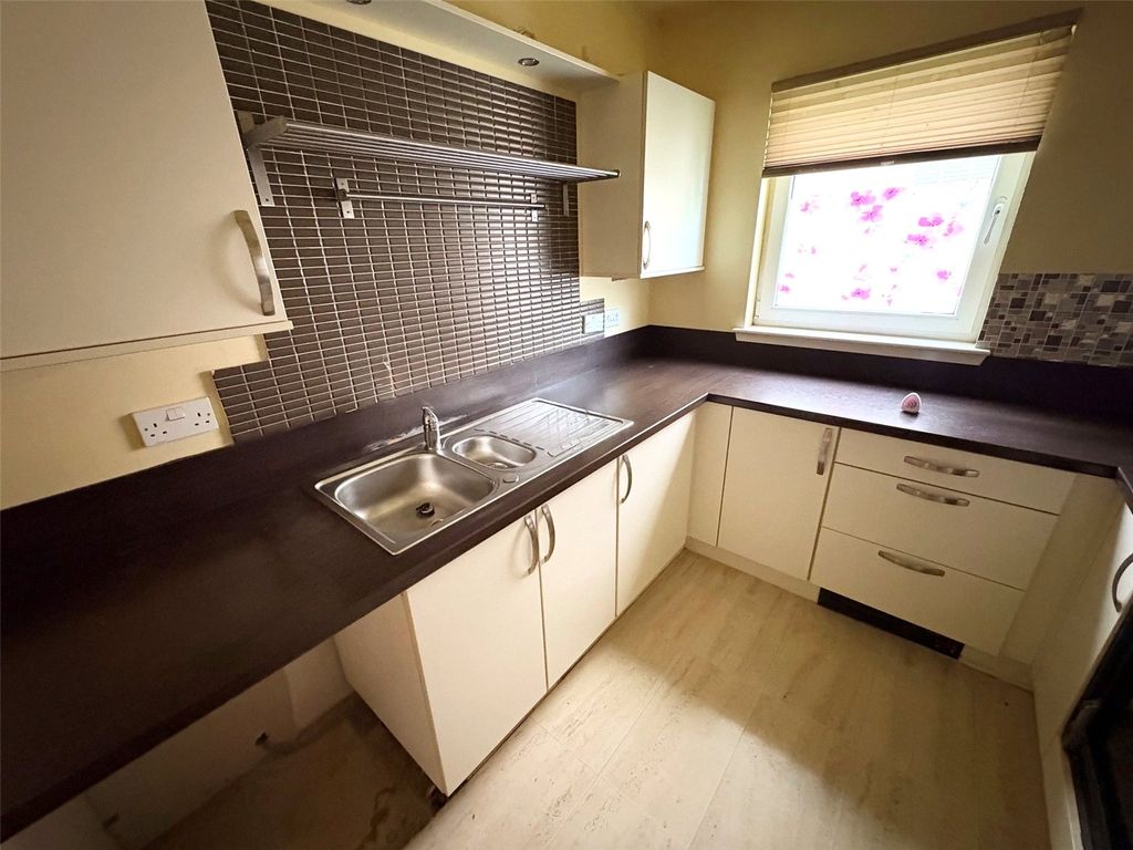 Property photo 3 of 13 Picture No. 01