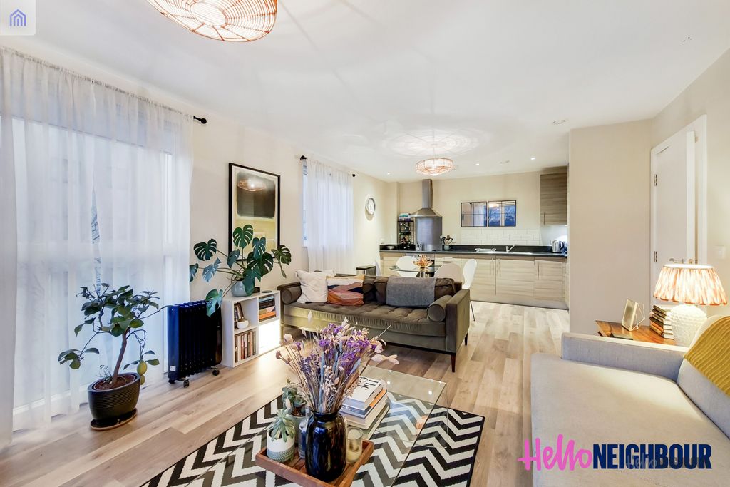 Property photo 1 of 13 Photo 0