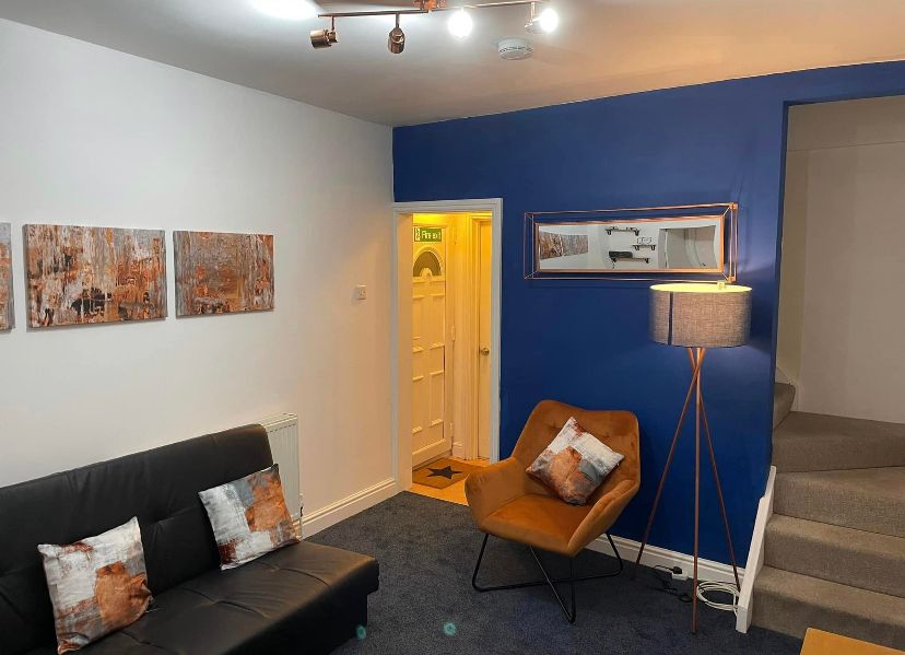 Property photo 2 of 11