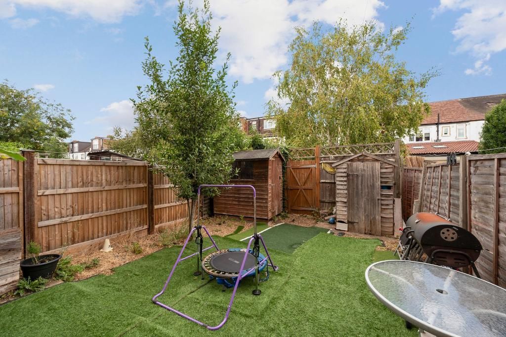 Property photo 2 of 8