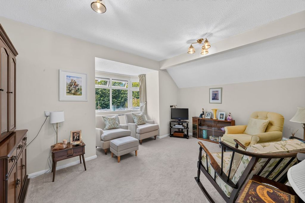 Property photo 3 of 15