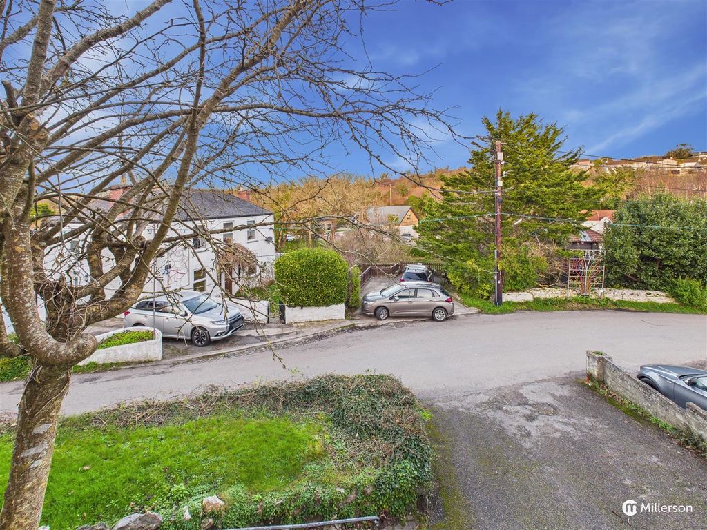 Property photo 3 of 19 Front View