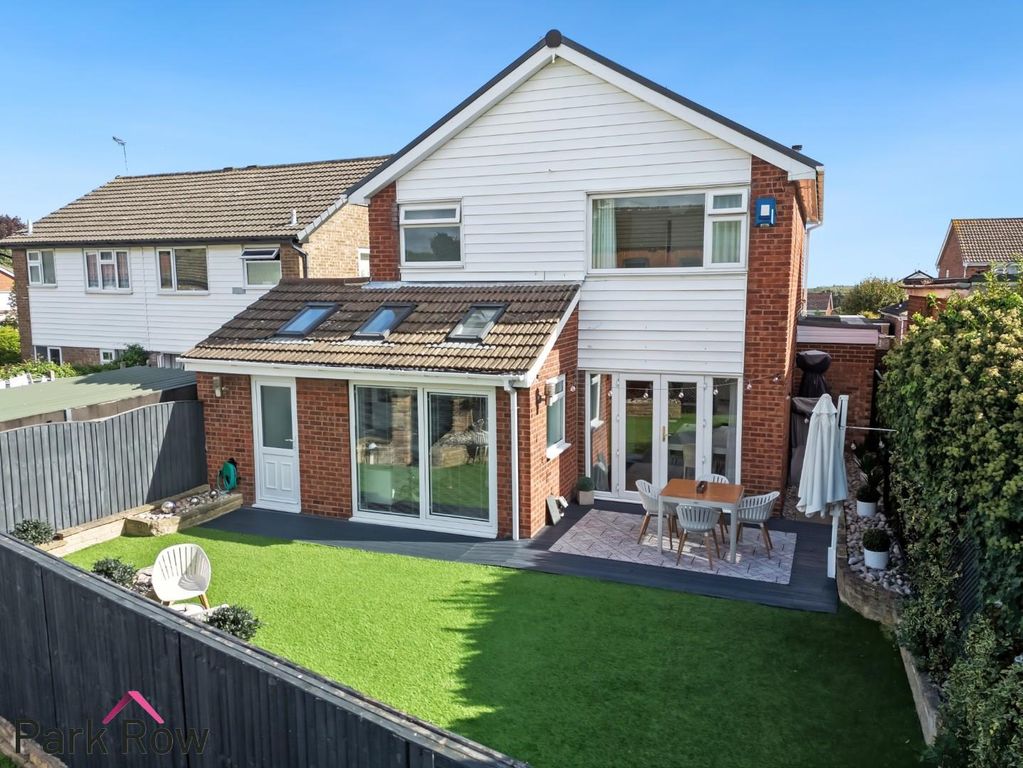 Property photo 1 of 27