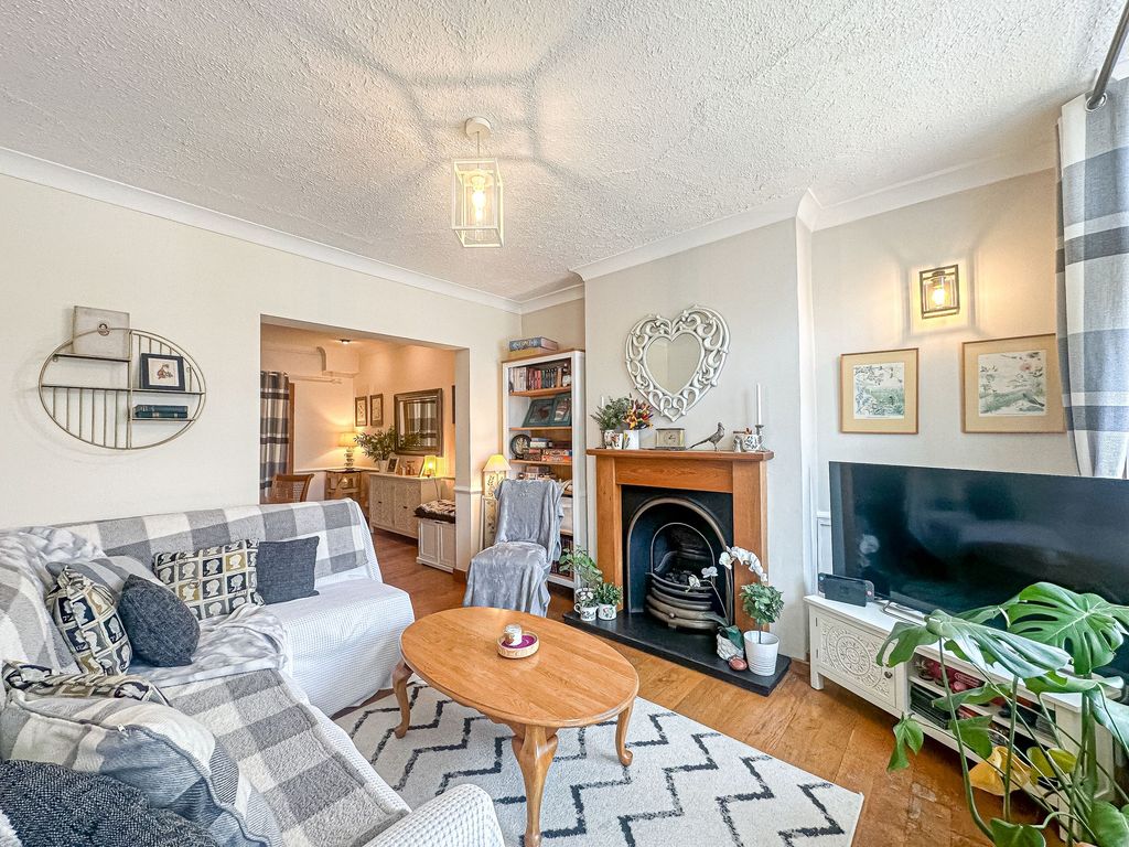 Property photo 2 of 16