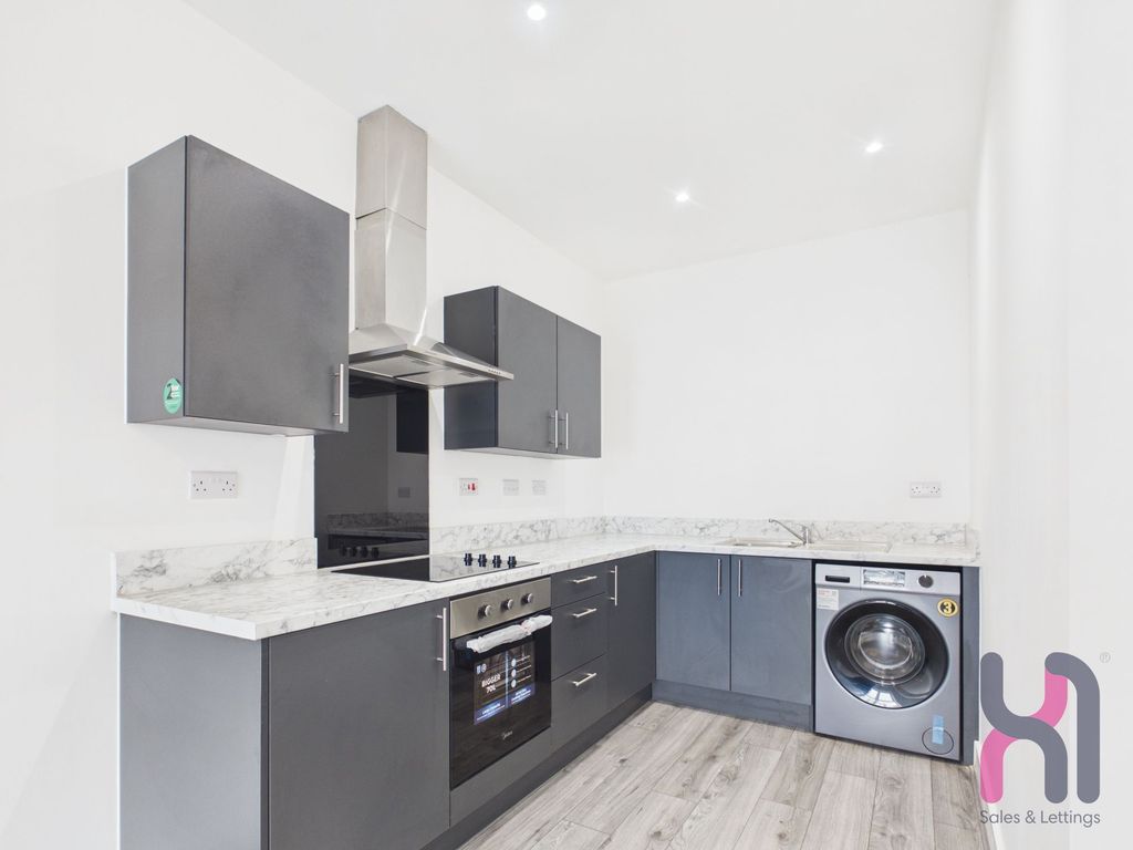 Property photo 1 of 14 Kitchen